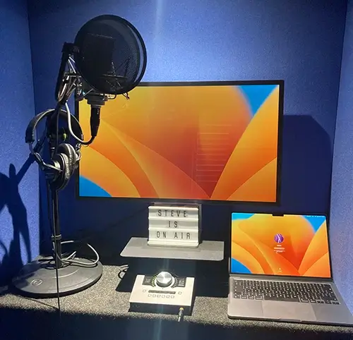 Image of Stephen Spencer's broadcast quality voice over home studio.